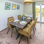 Pet Friendly Apartment In Benkovac Apartman Benkovac