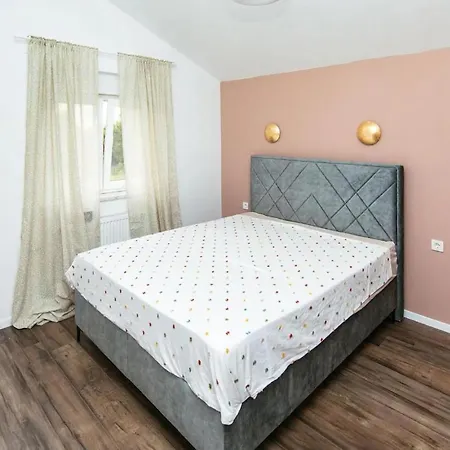 Apartmán Pet Friendly Apartment In Benkovac Benkovac