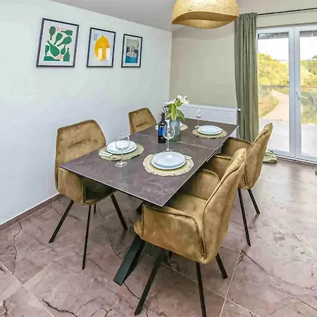 Pet Friendly Apartment In Benkovac Apartmán Benkovac