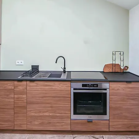 Pet Friendly Apartment In Benkovac *